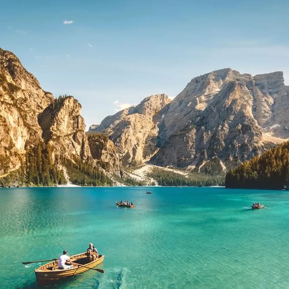 A rowing boat on a mountain lake